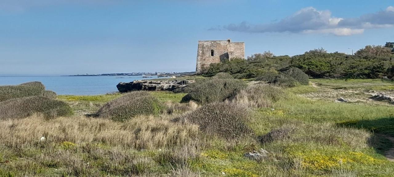 Villa Villino Il Melograno Torre Specchia Ruggeri Exterior foto